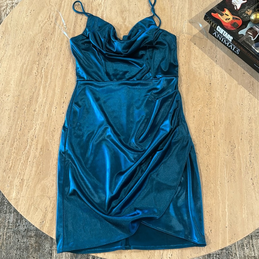 NEW: lulus Women’s teal satin dress. Size S